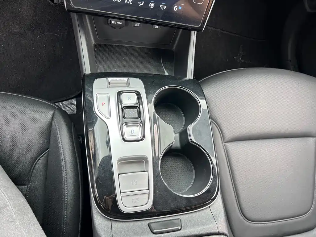 Hyundai Tucson 2023 — фото 11