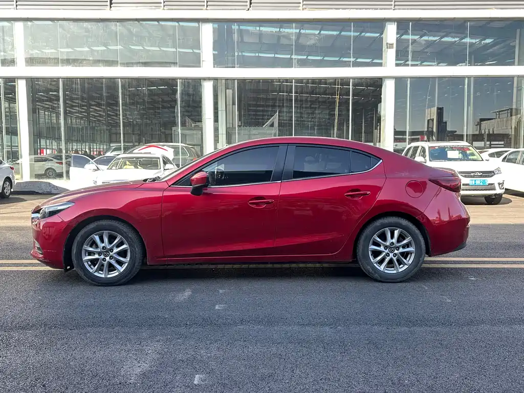 Mazda 3 Axela 2017 — фото 6