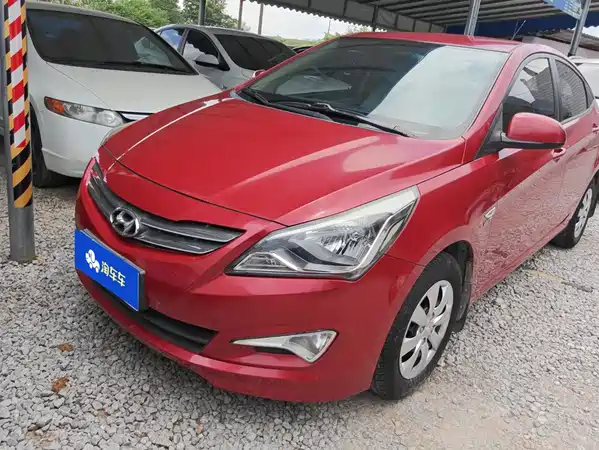 Hyundai Accent 2014