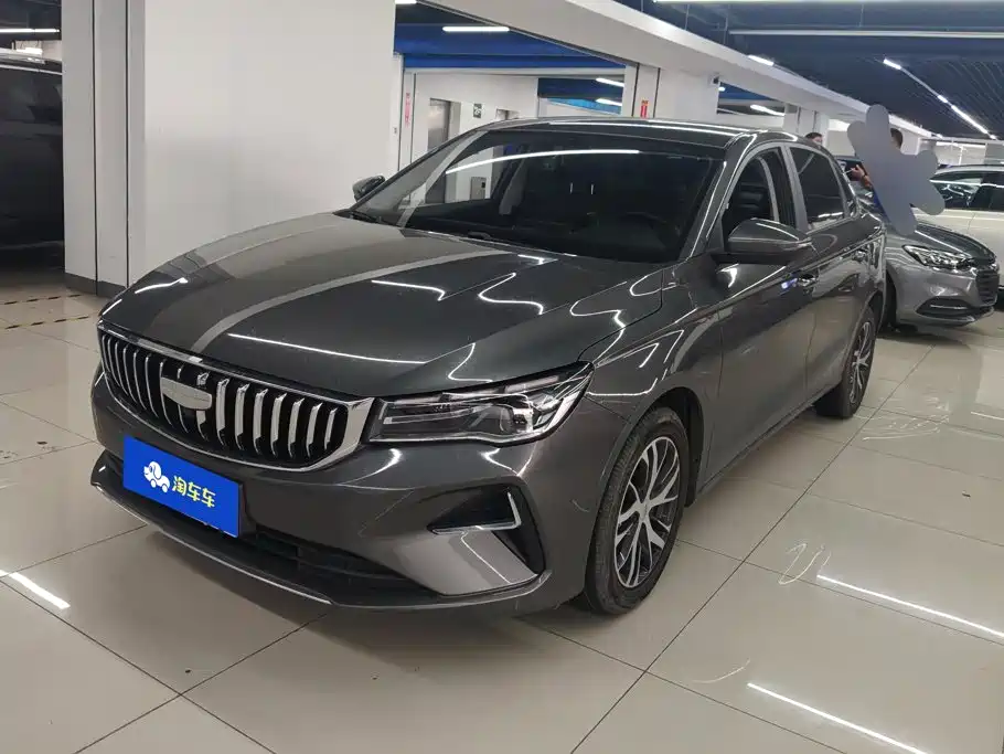 Geely Emgrand 2025