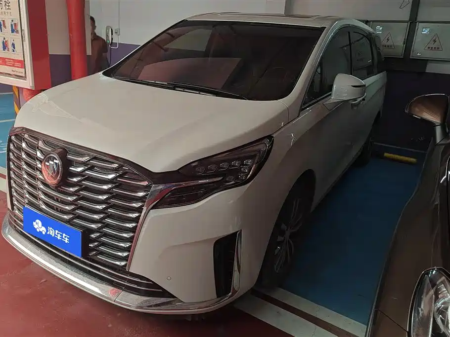 Buick GL8 2023