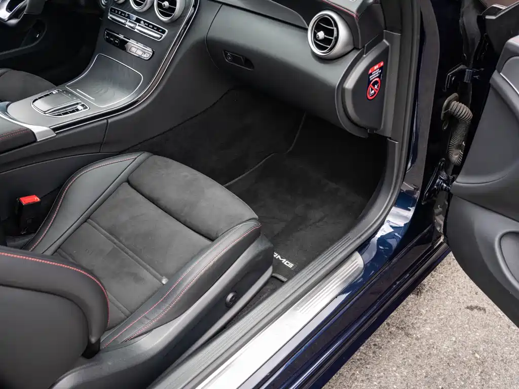 Mercedes-Benz C-Class 2023 — фото 21