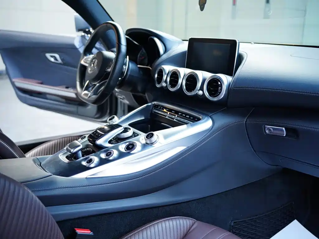 Mercedes-Benz AMG GT 2019 — фото 37