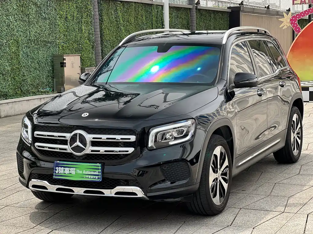 Mercedes-Benz GLB 2023 — фото 1