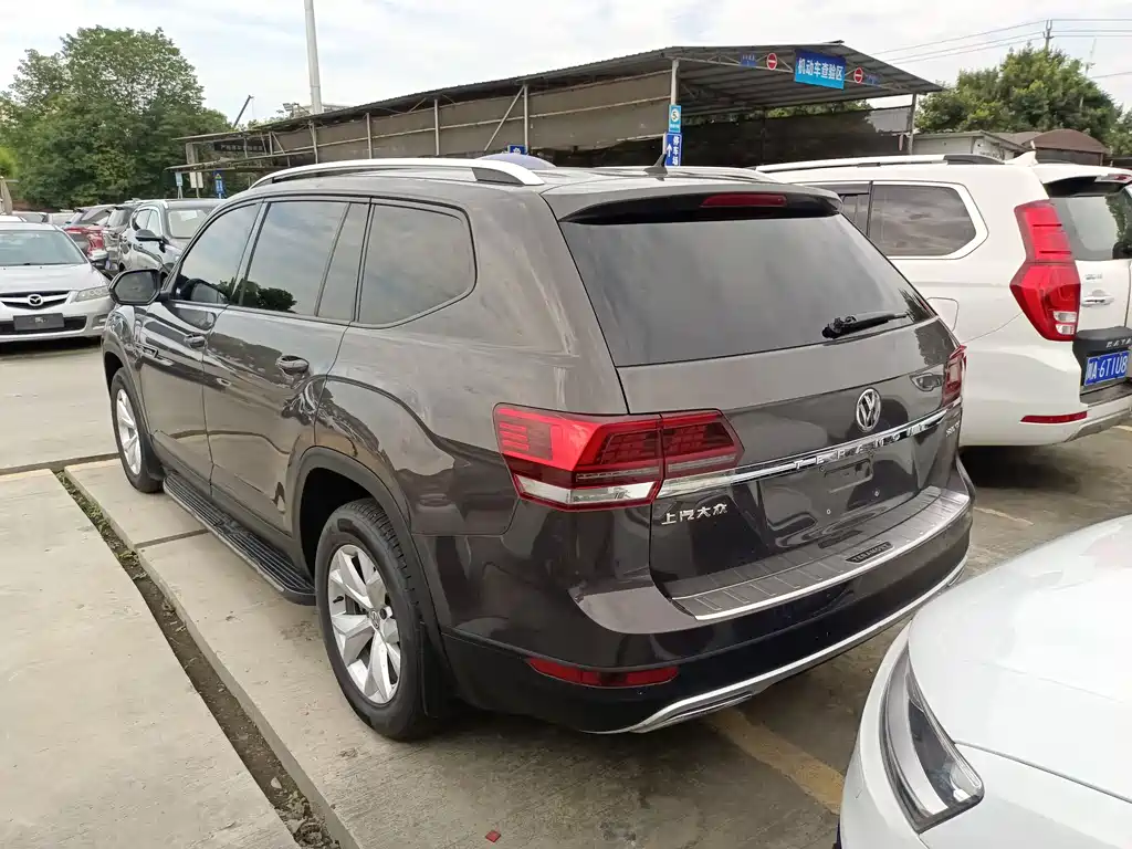 Volkswagen Teramont 2018 — фото 16
