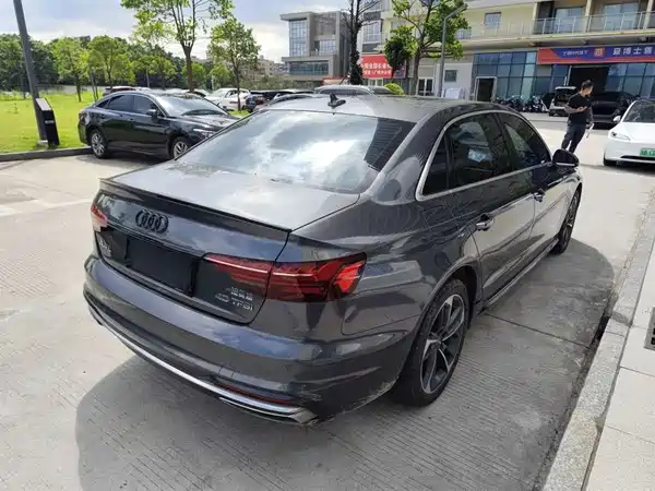 Audi A4L 2022