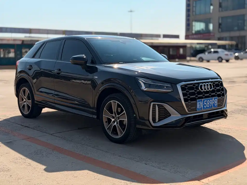 Audi Q2L 2022