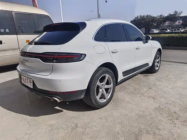 Porsche Macan 2020