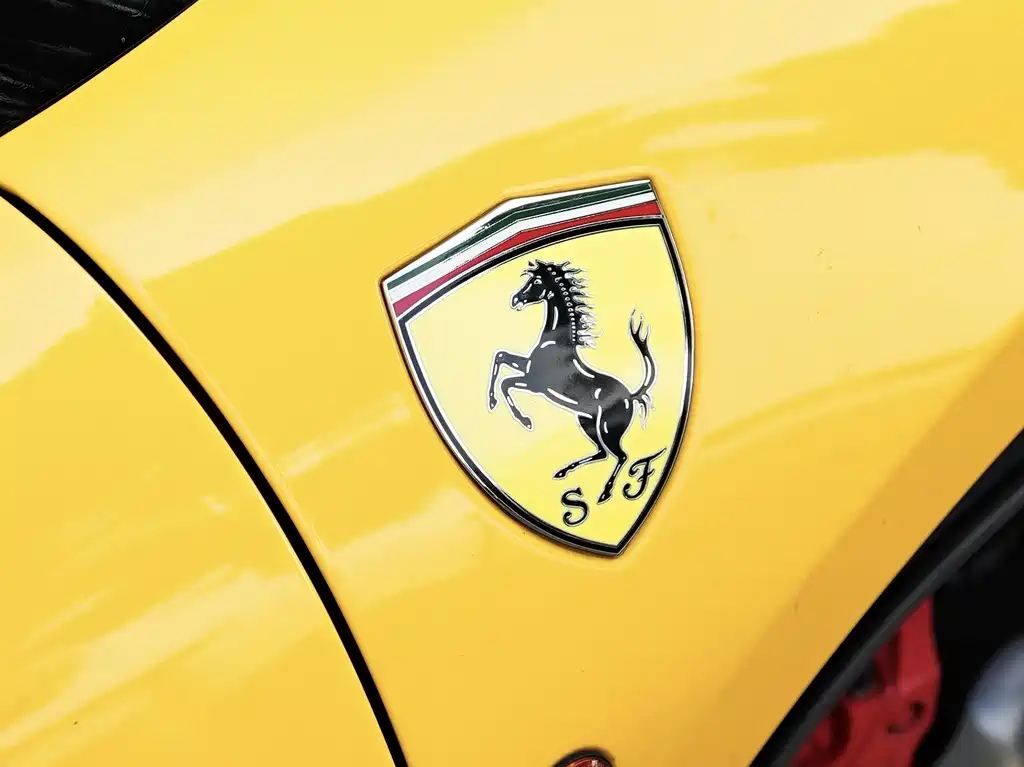 Ferrari 488 2017 — фото 13