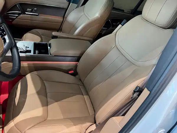 Land Rover Range Rover 2025