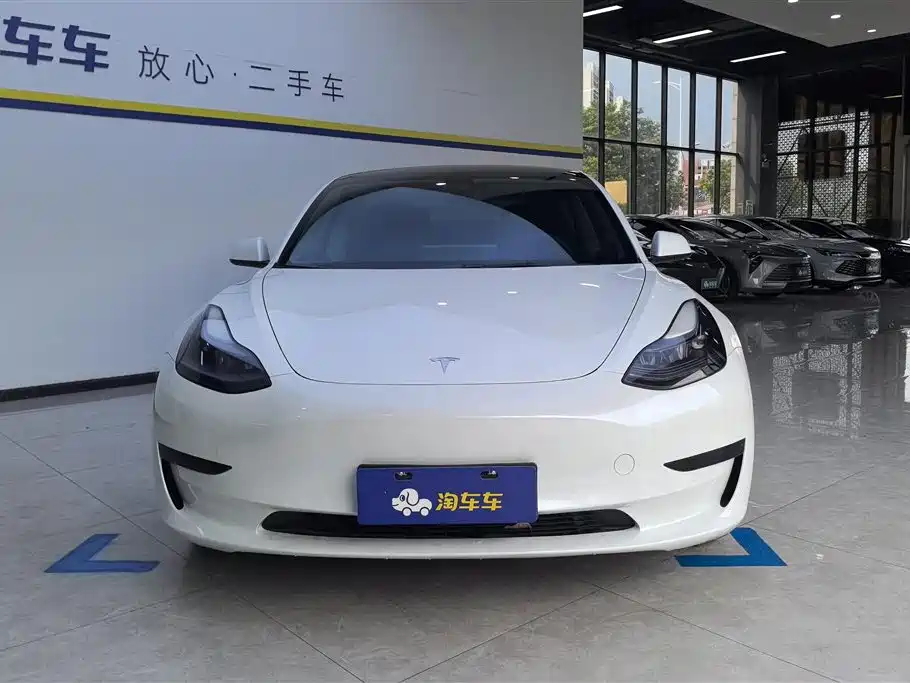 Tesla Model 3 2023