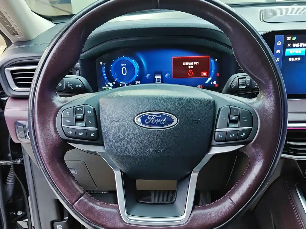 Ford Explorer 2022 — фото 16