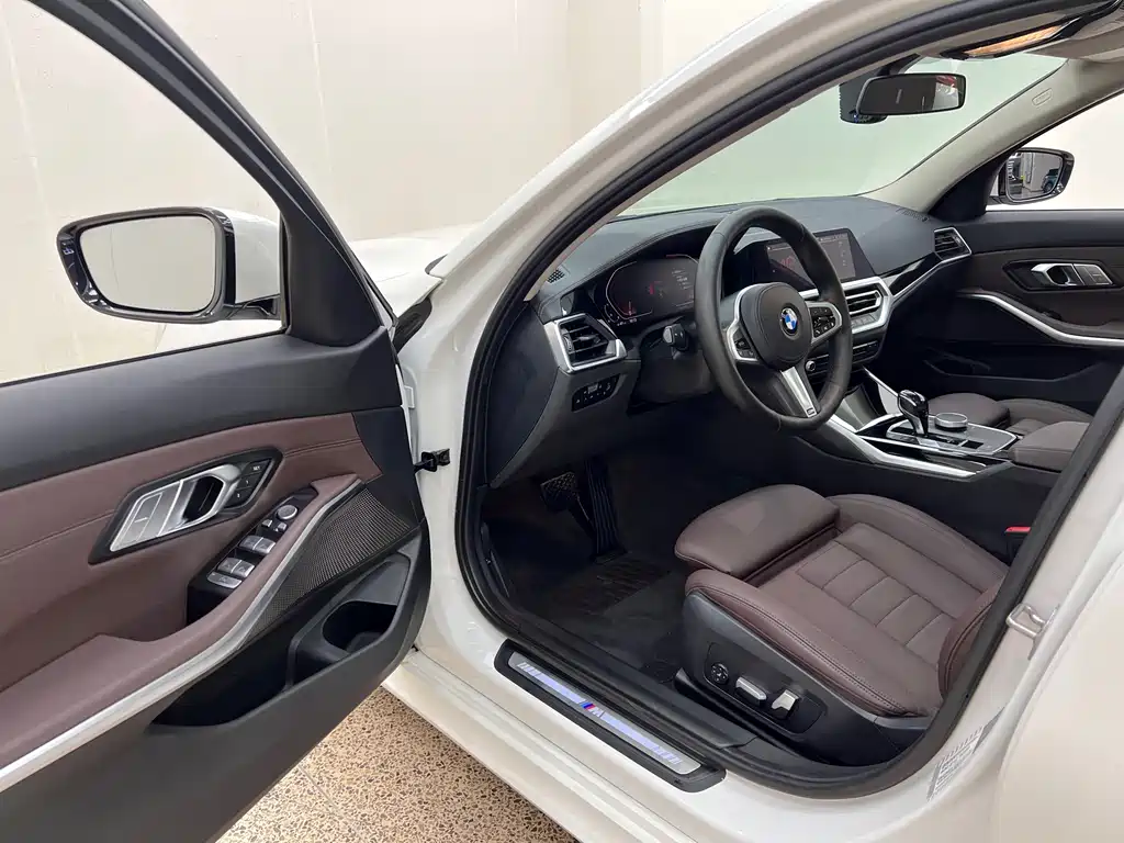 BMW 3 Series 2020 — фото 18