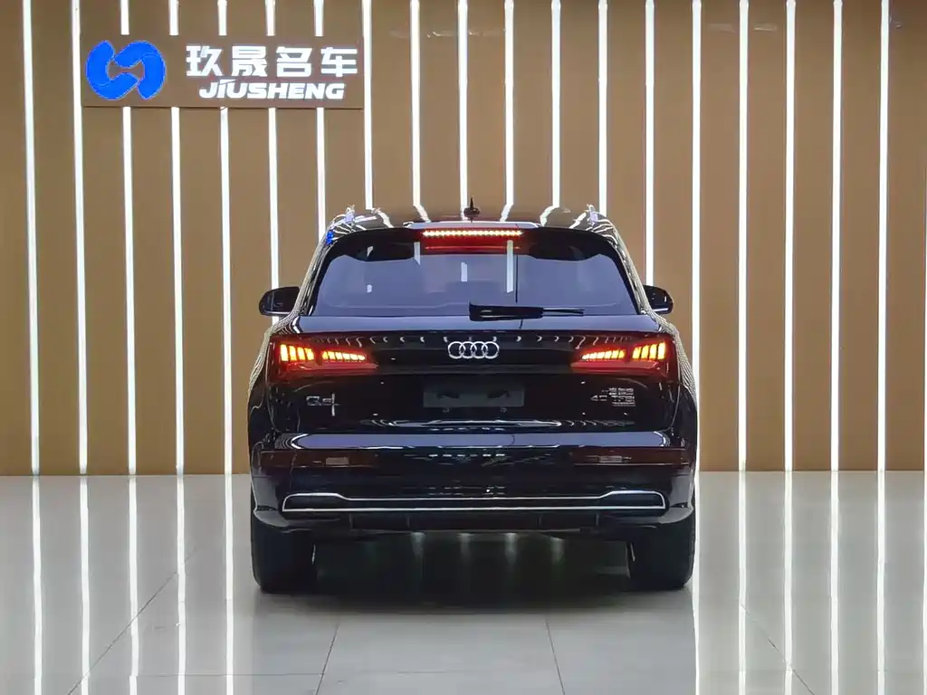 Audi Q5L 2019 — фото 20