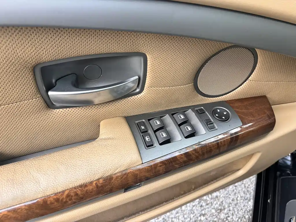 BMW 7 Series 2002 — фото 15
