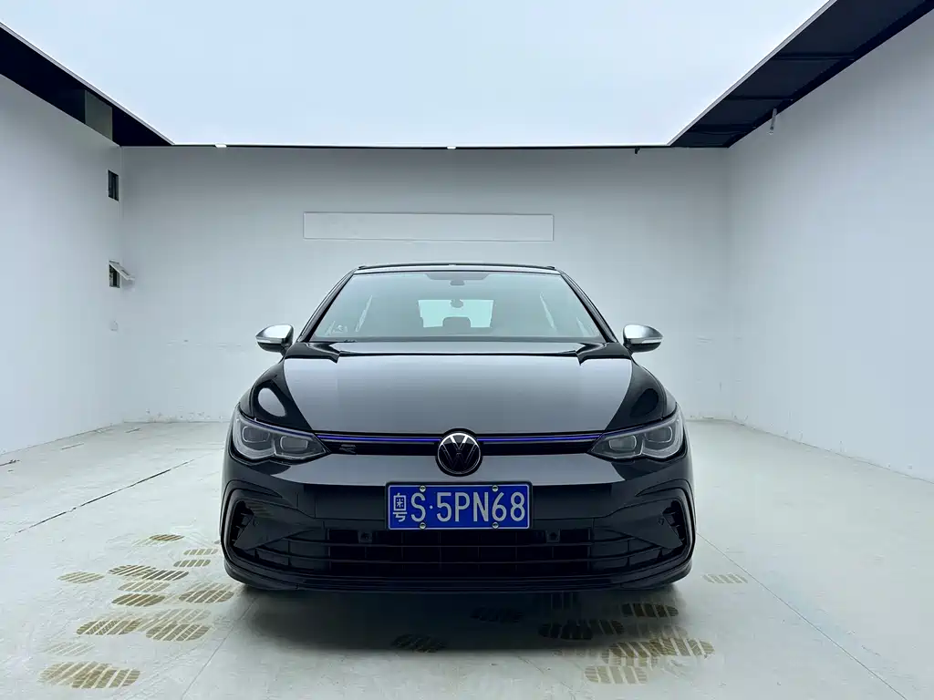 Volkswagen Golf 2023