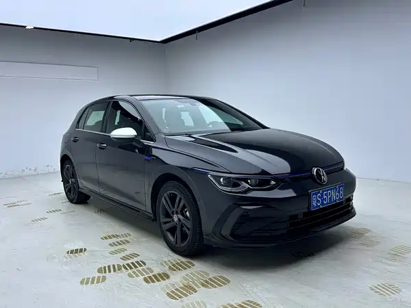Volkswagen Golf 2023