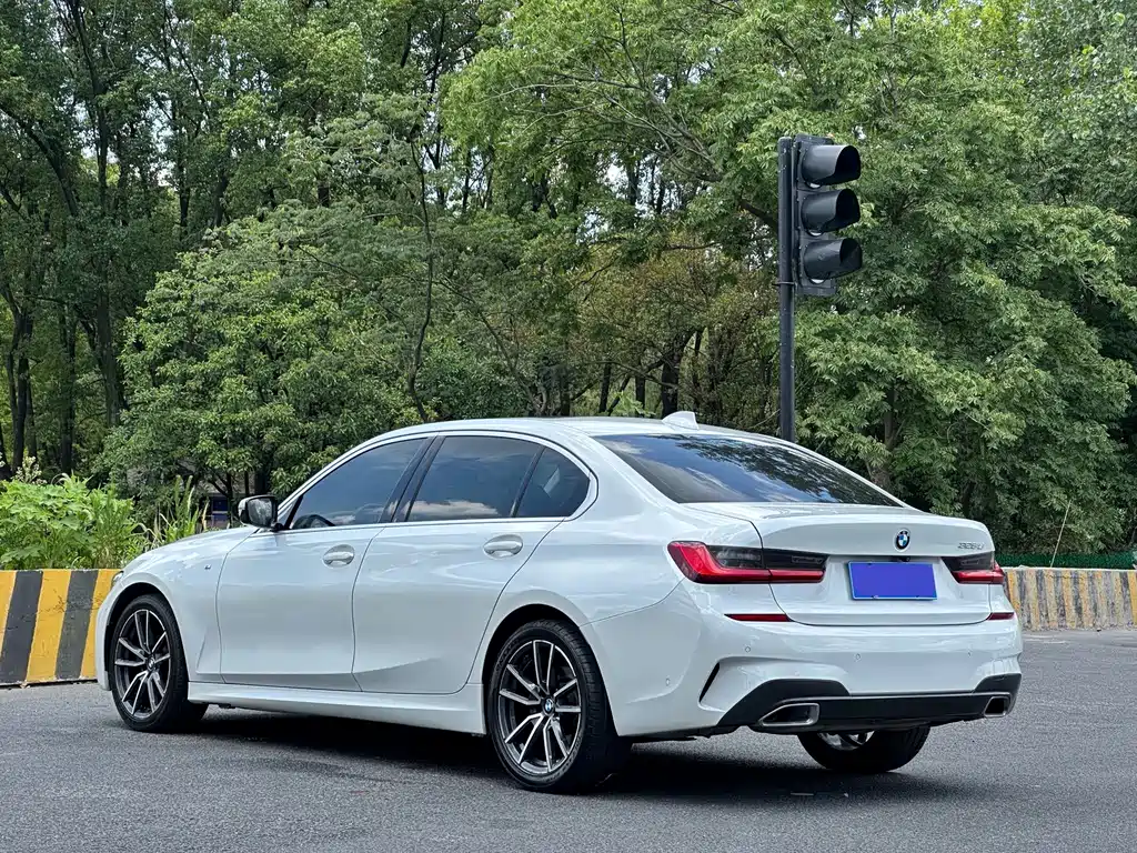 BMW 3 Series 2020
