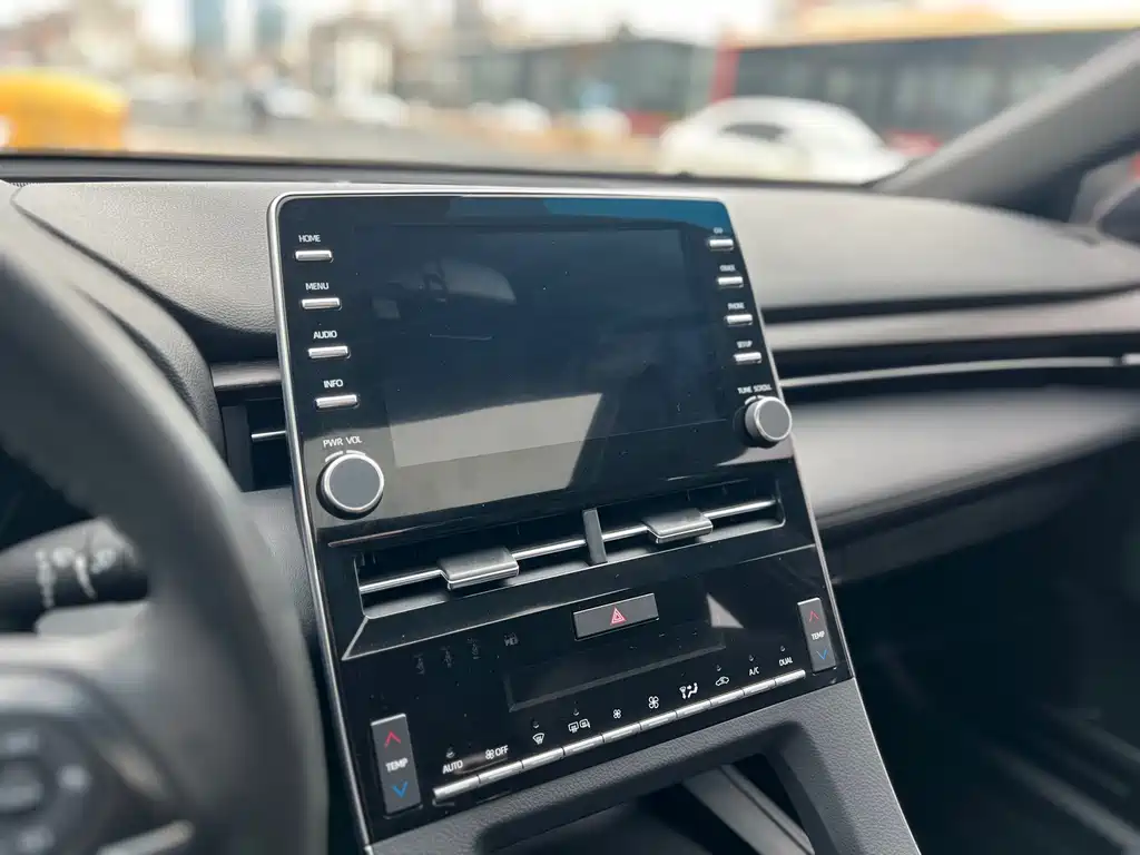Toyota Avalon 2021 — фото 16
