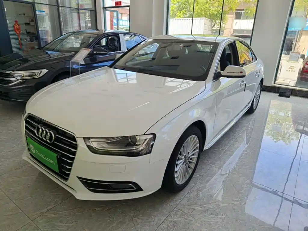 Audi A4L 2016