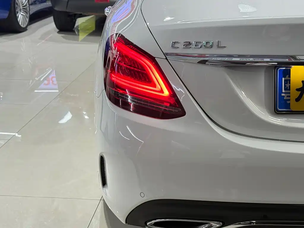 Mercedes-Benz C-Class 2020 — фото 28
