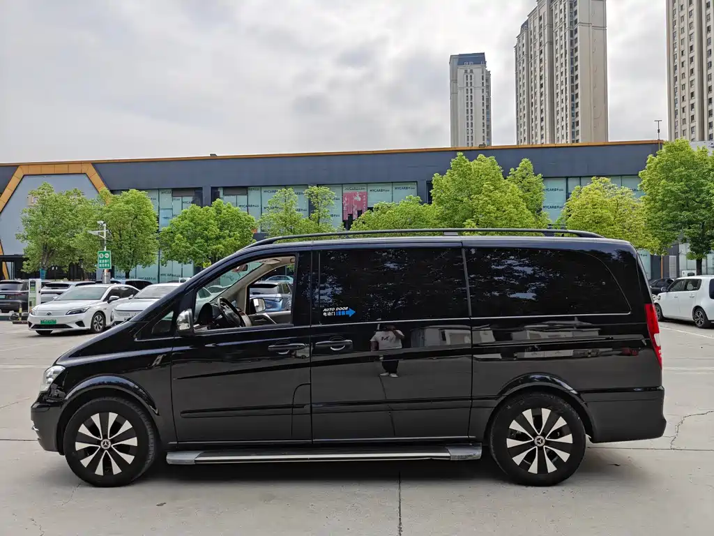 Mercedes-Benz Viano 2014 — фото 10
