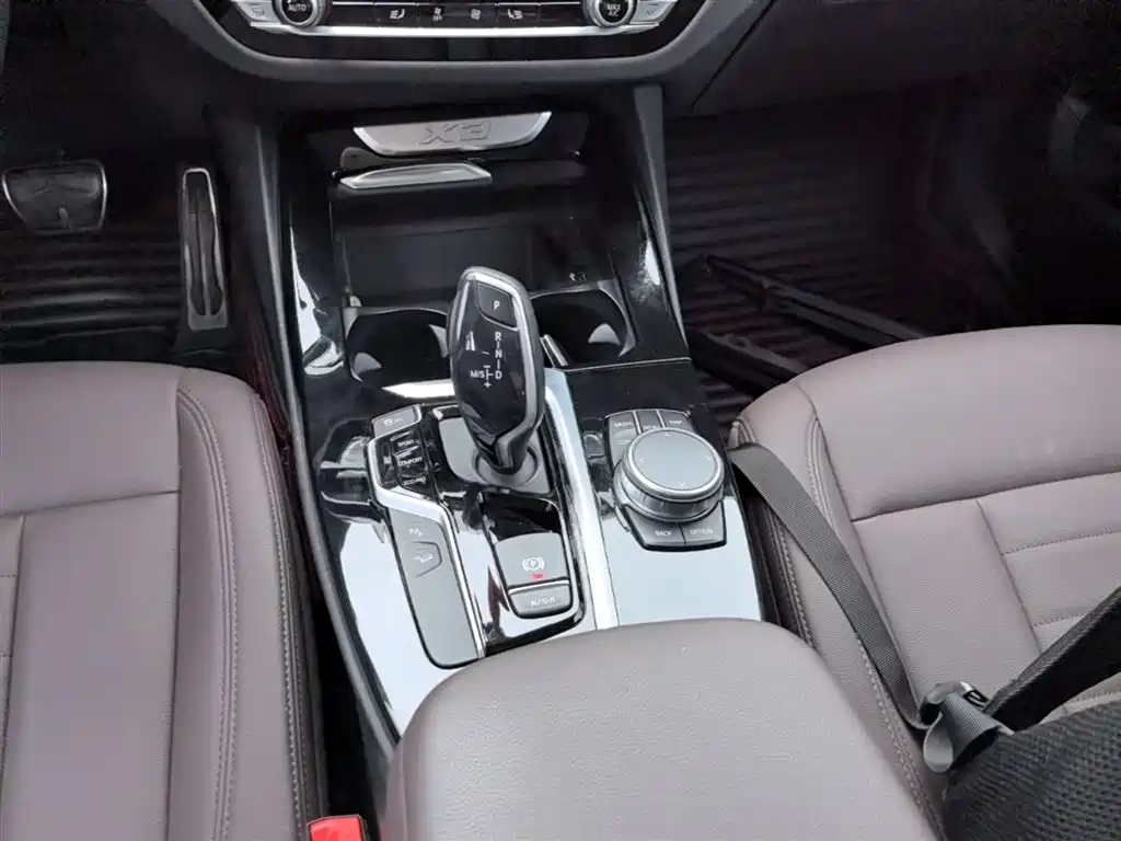 BMW X3 2019 — фото 14