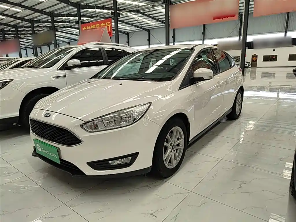 Ford Focus 2019 — фото 1