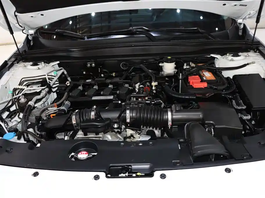 Honda Accord 2023 — фото 19