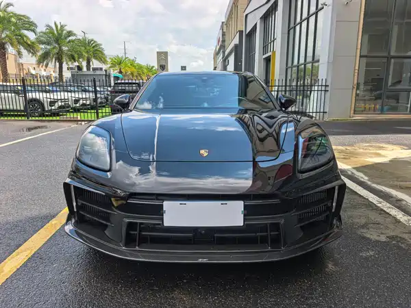 Porsche Panamera 2025