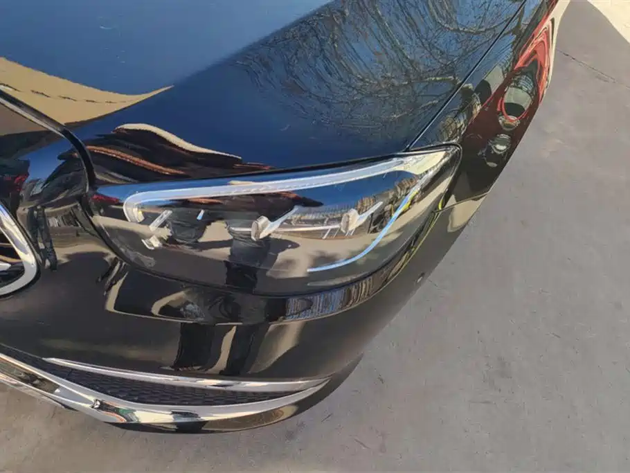 Mercedes-Benz E-Class 2022