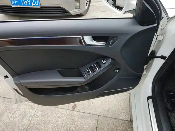 Audi A4L 2013