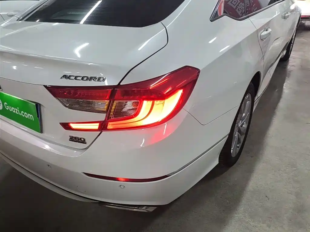 Honda Accord 2021 — фото 8