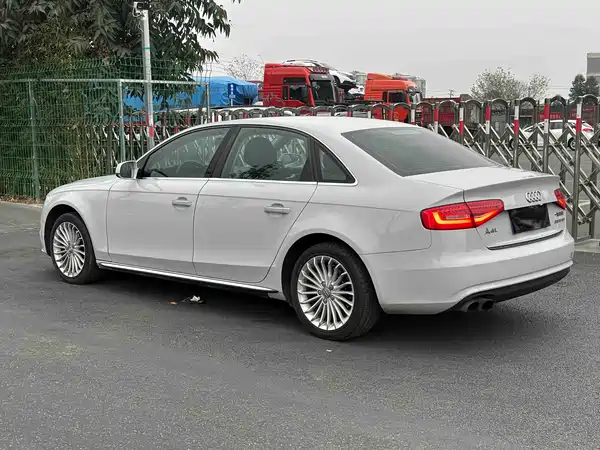 Audi A4L 2016