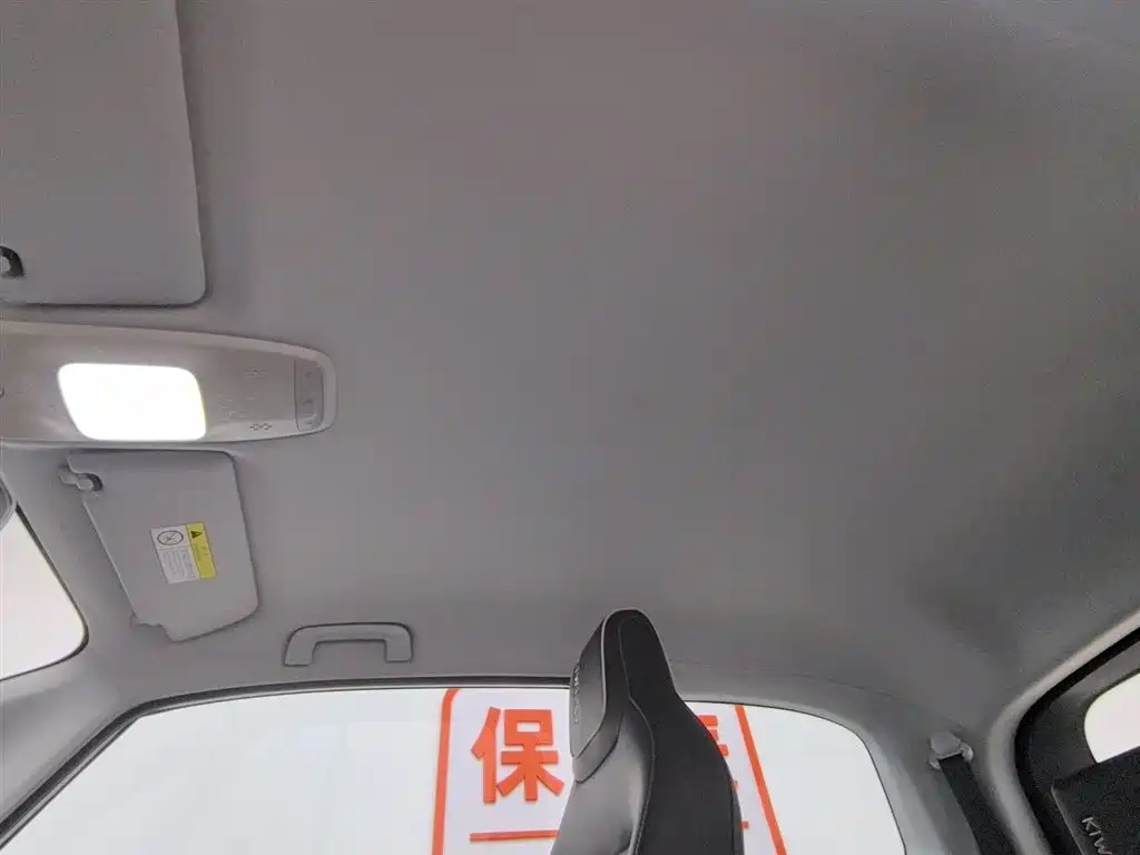 Baojun KiWi EV 2022 — фото 14