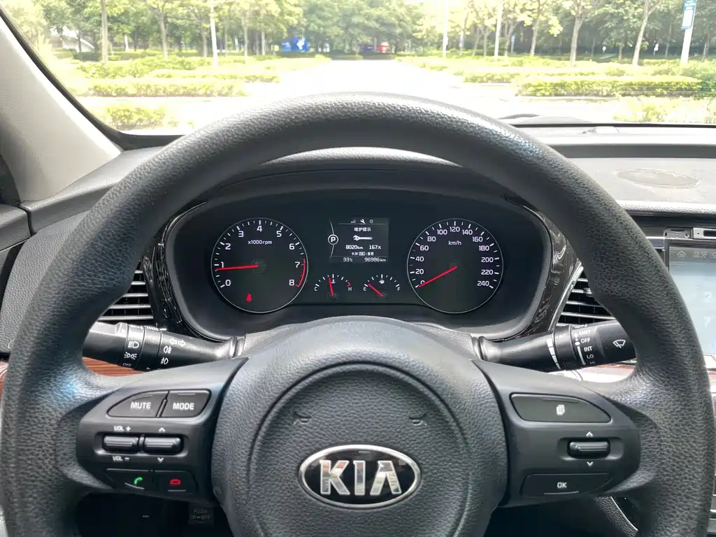 Kia K4 2015 — фото 15