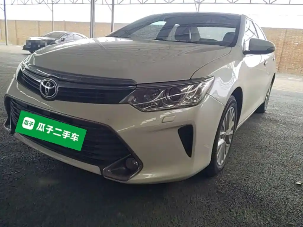 Toyota Camry 2016 — фото 3