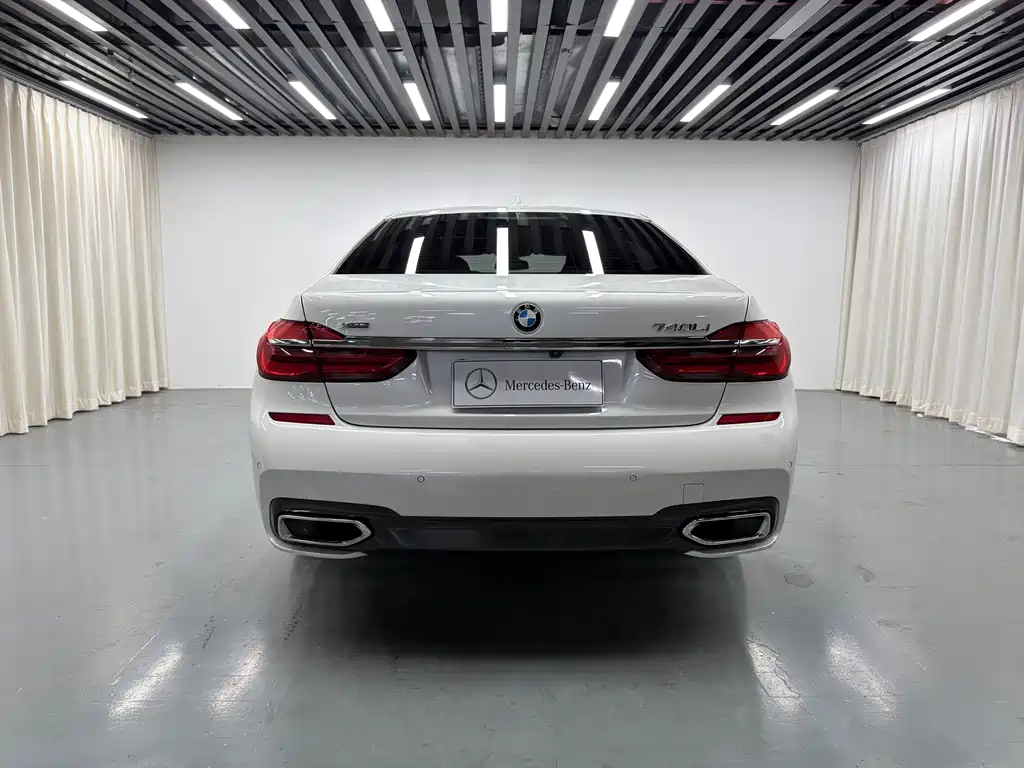 BMW 7 Series 2019 — фото 25