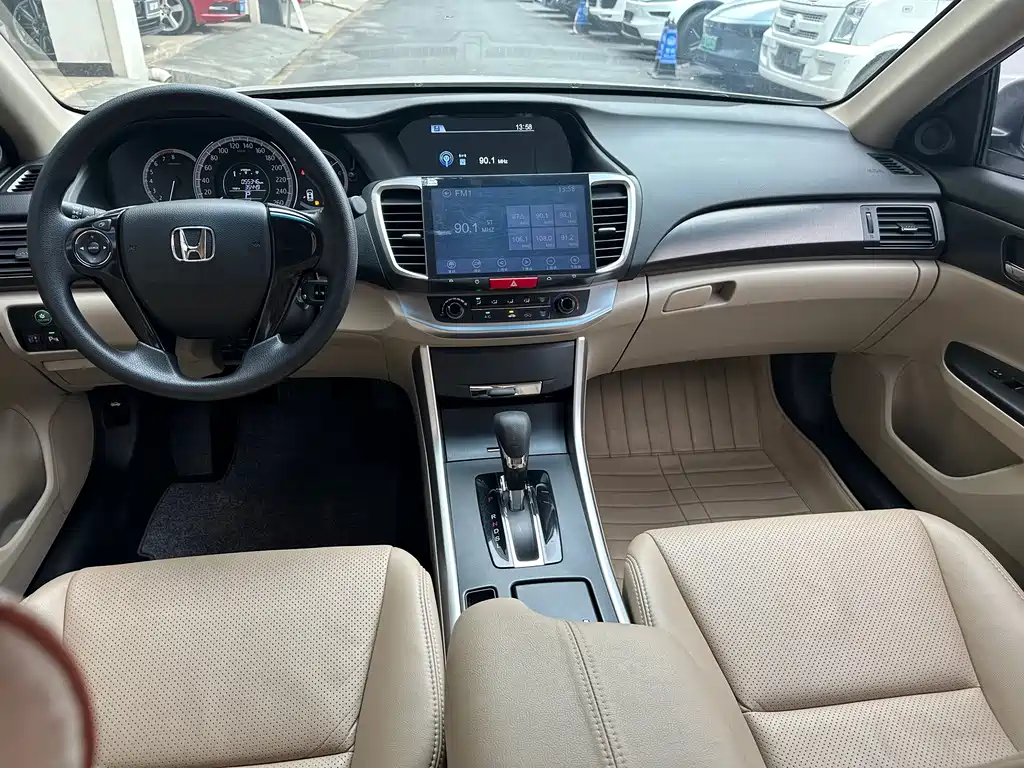 Honda Accord 2014 — фото 7