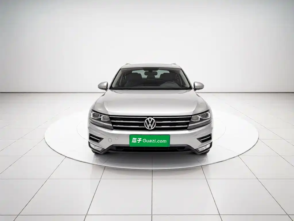 Volkswagen Tiguan L 2020 — фото 2