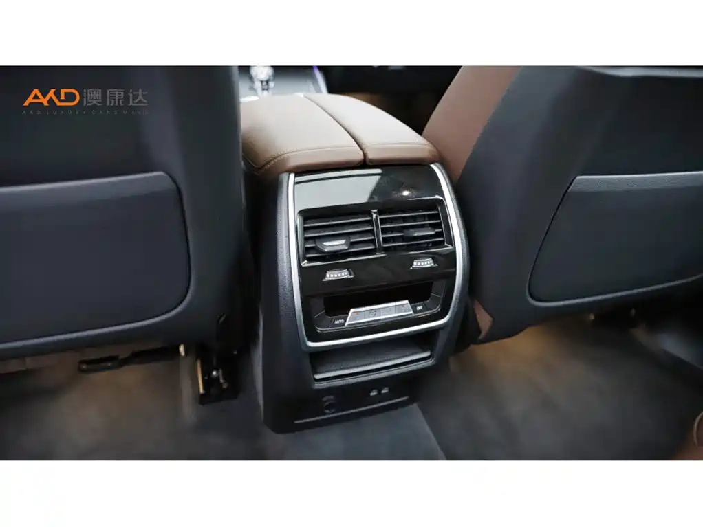 BMW X7 2021 — фото 10