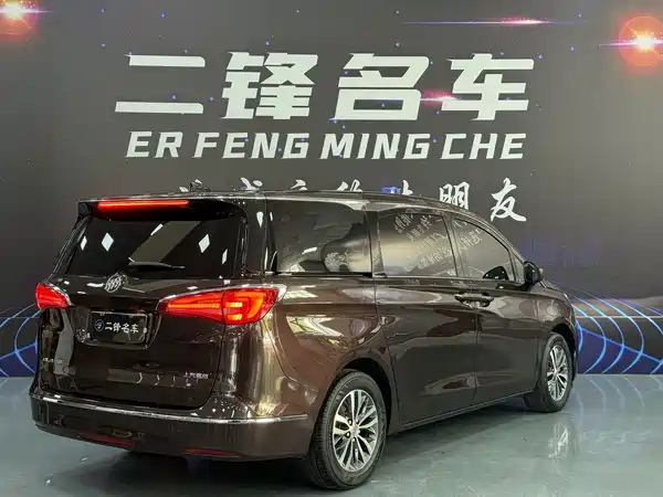 Buick GL8 2019