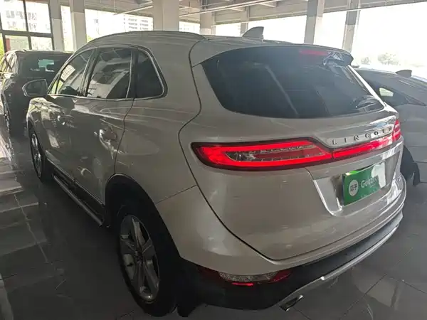 Lincoln MKC 2018