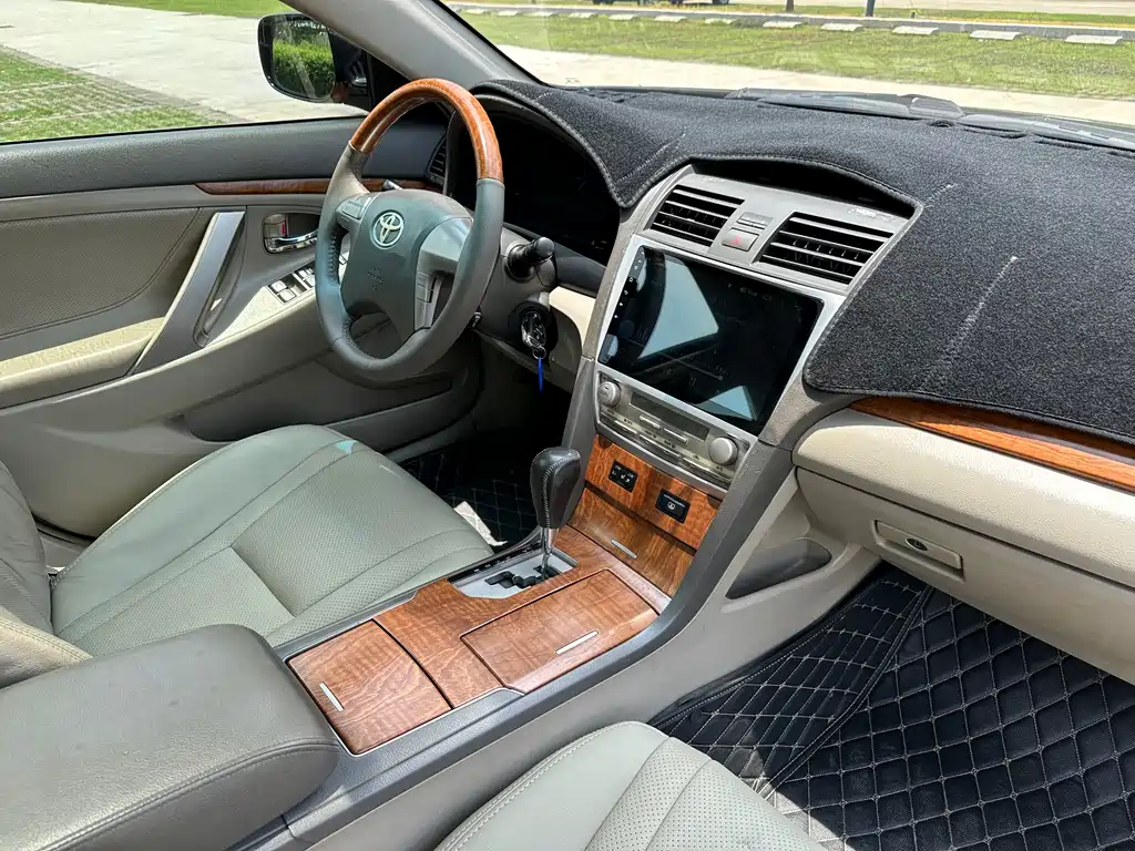 Toyota Camry 2009 — фото 11