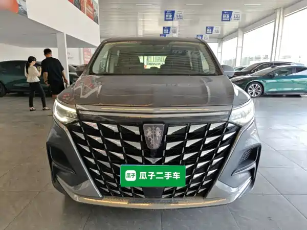 Roewe iMAX8 2024