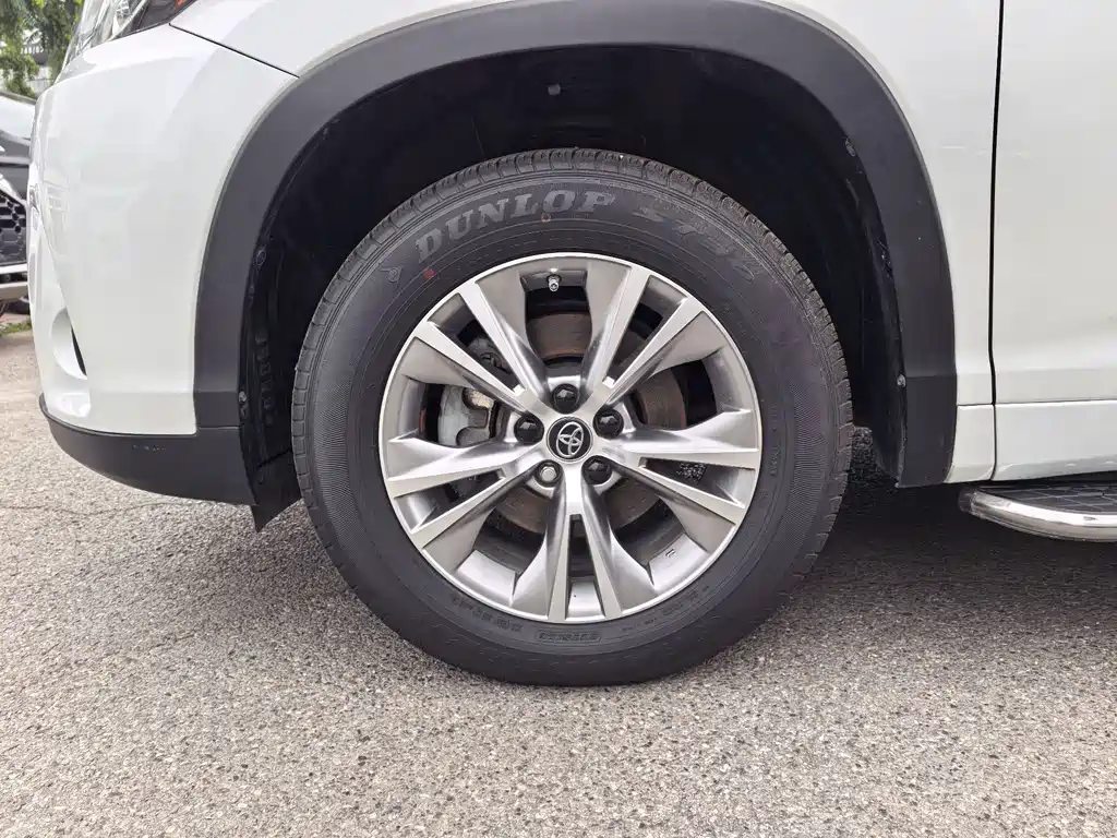 Toyota Highlander 2020