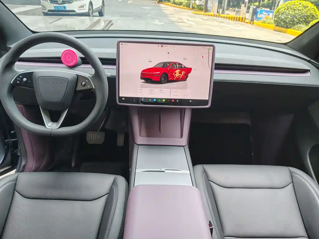 Tesla Model Y 2026 — фото 18