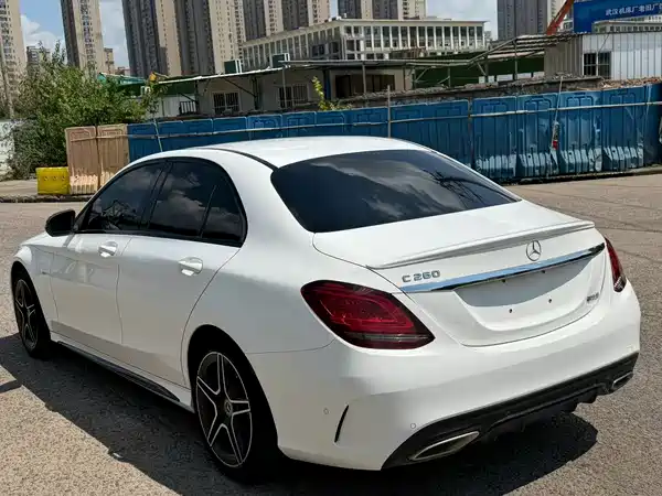 Mercedes-Benz C-Class 2021