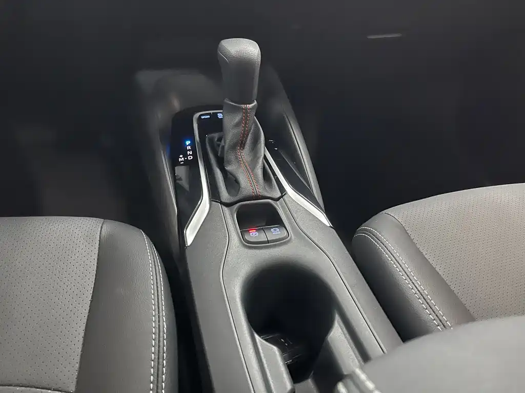 Toyota Corolla 2023 — фото 15