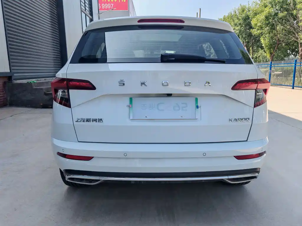 Skoda Karoq 2023 — фото 8